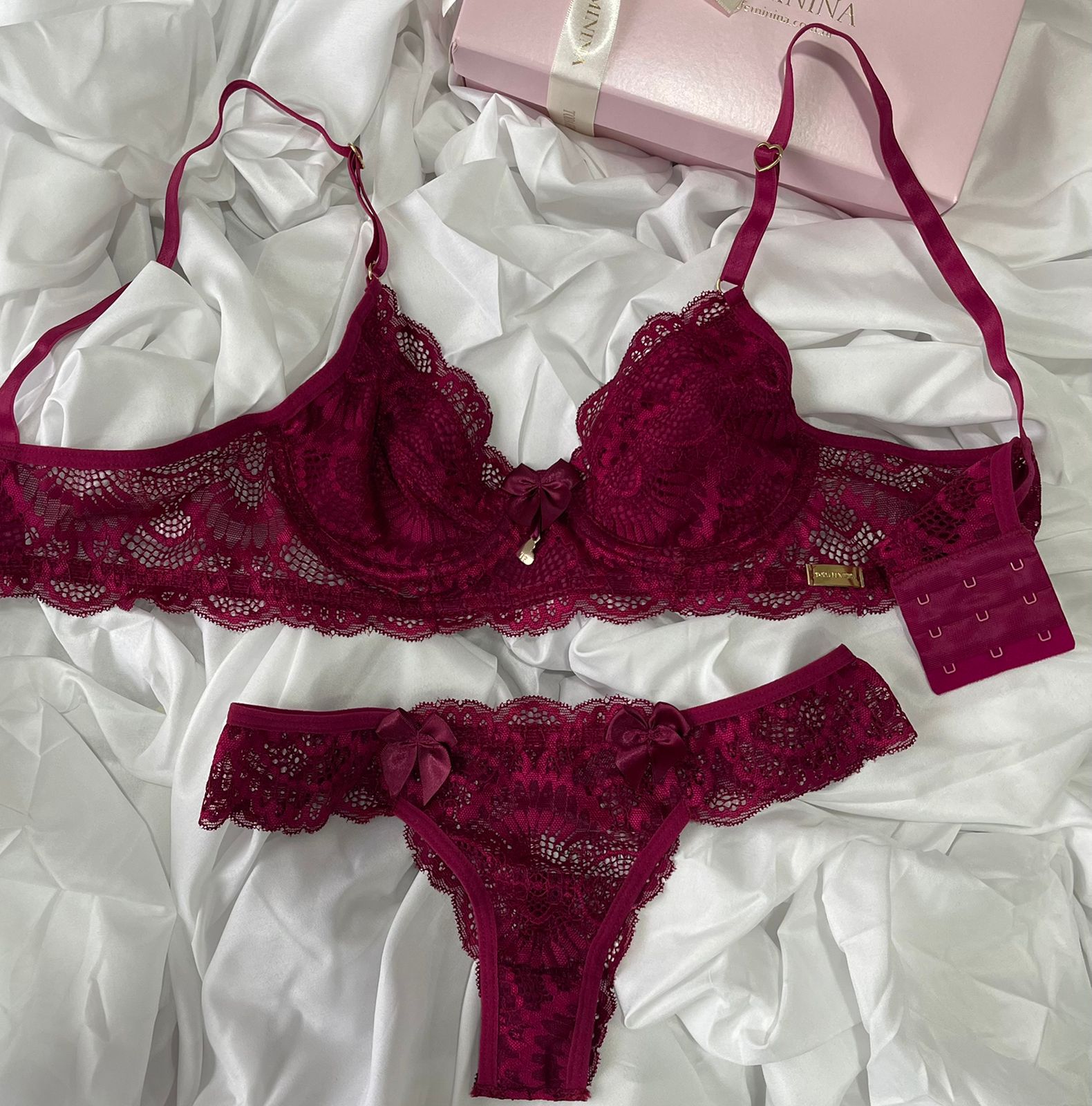 Conjunto com aro sem bojo - Anne - Rose lingerie e sex shop - Conjunto de  Lingerie - Magazine Luiza